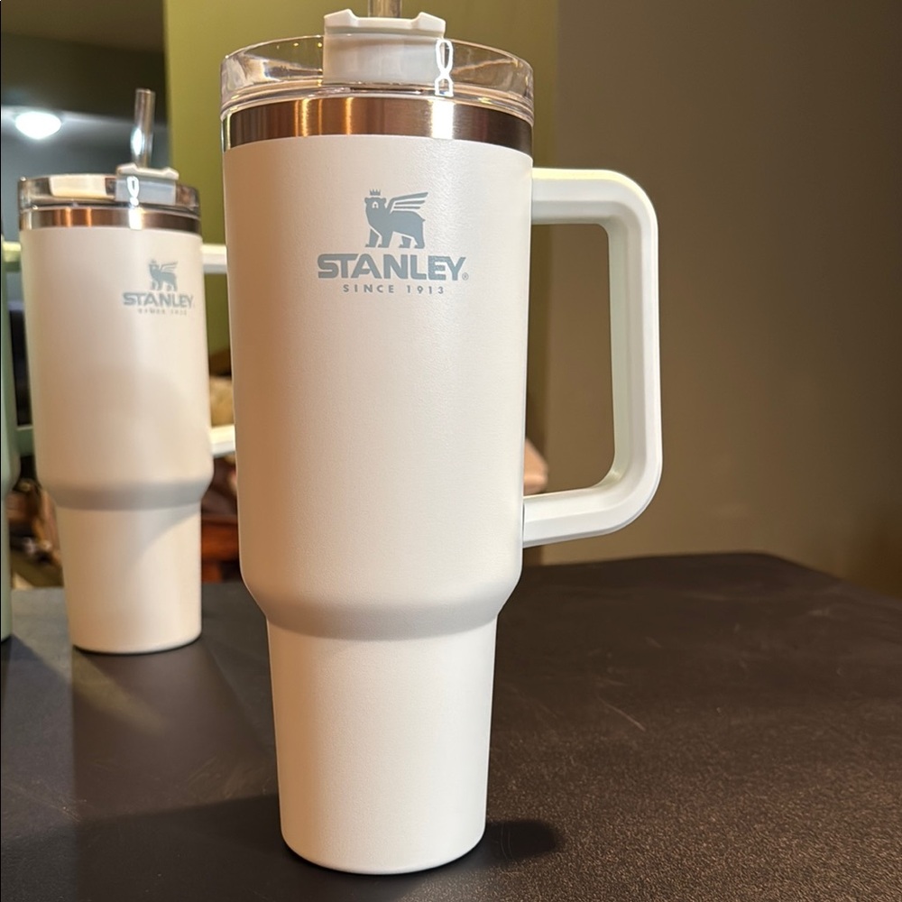 Stanley “Glass” OG Travel Mug 40oz